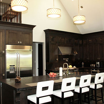 Large Kitchen with Island and Breakfast Bar